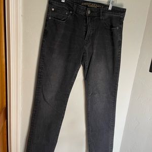 Mens AE Jeans 33x32